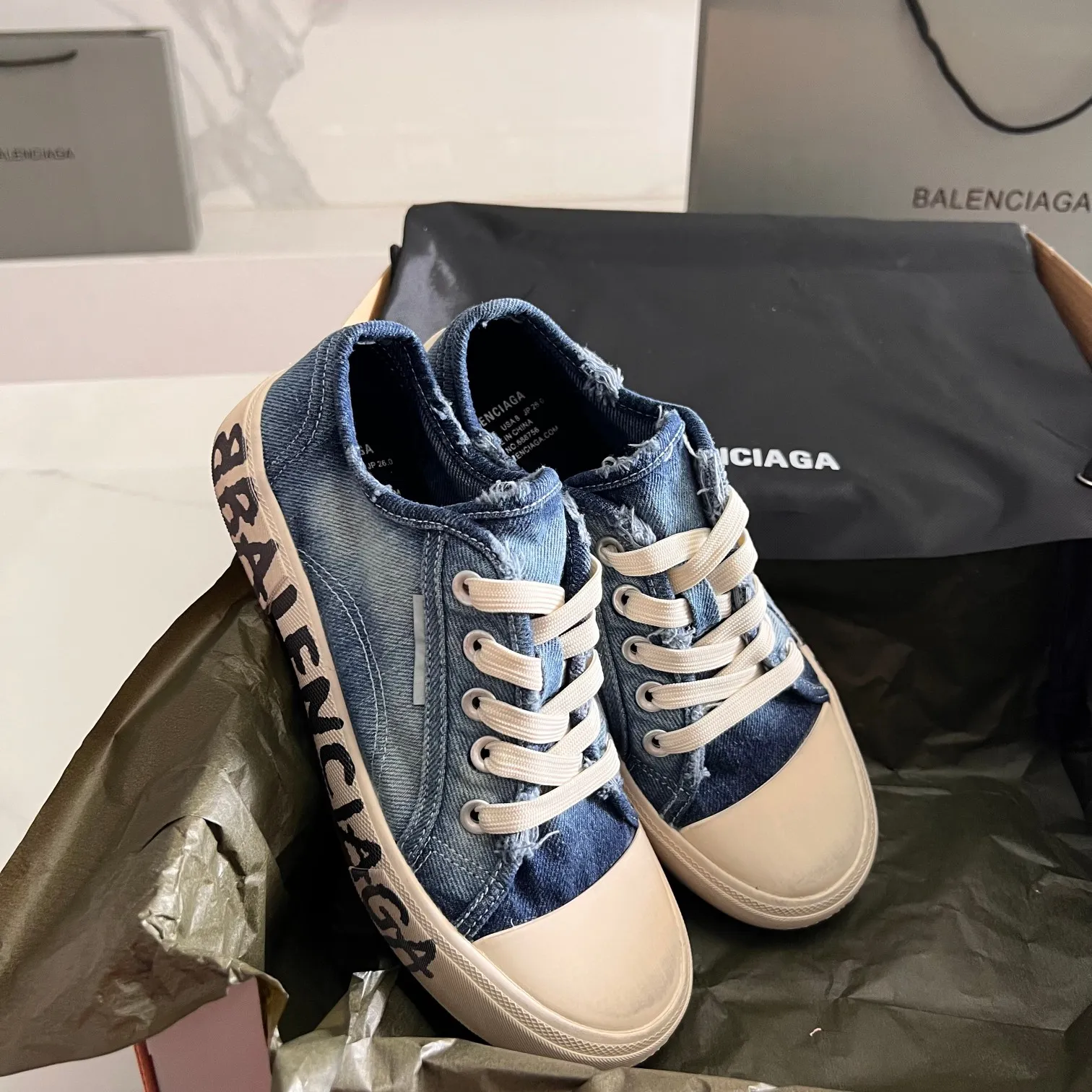 👟👟Ex-factory price 460👟👟 Elastic denim depiction BALENCIAGA Summer must-have new color real-life hand-painted washed and aged production process with original packaging Code number: 35-44 (45 customized)